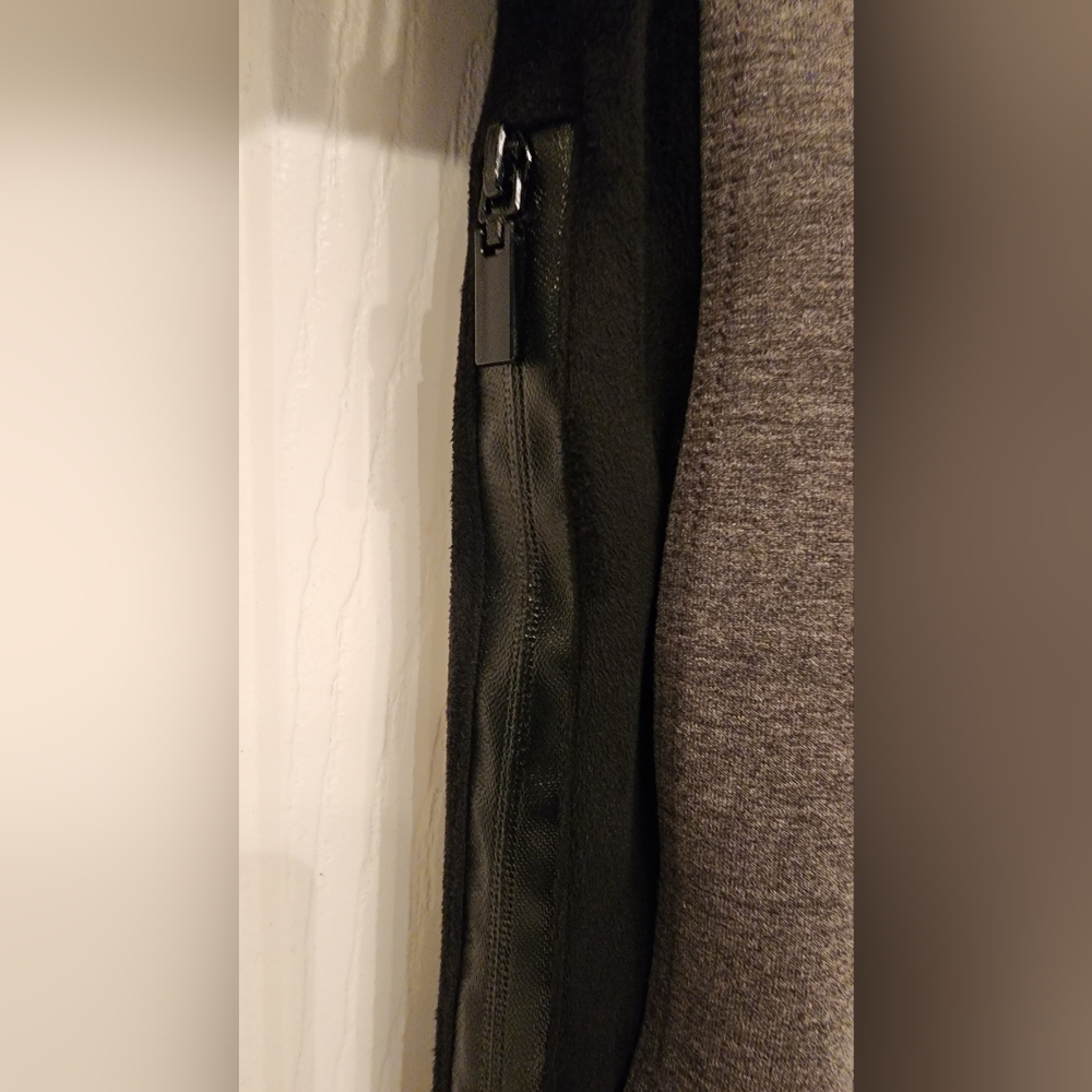 LIME & VINE Scuba Gray and Black jumpsuit Size Small - Picture 10 of 12